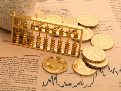 提防科技股票風(fēng)險(xiǎn)，理性投資，穩(wěn)健前行